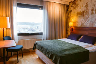 Urheberrecht: Jimmy Eriksson AB, Kocksgatan 17K, 116 24 Stockholm, +46 703 73 44 29, info@jimmyeriksson.se Queen room
